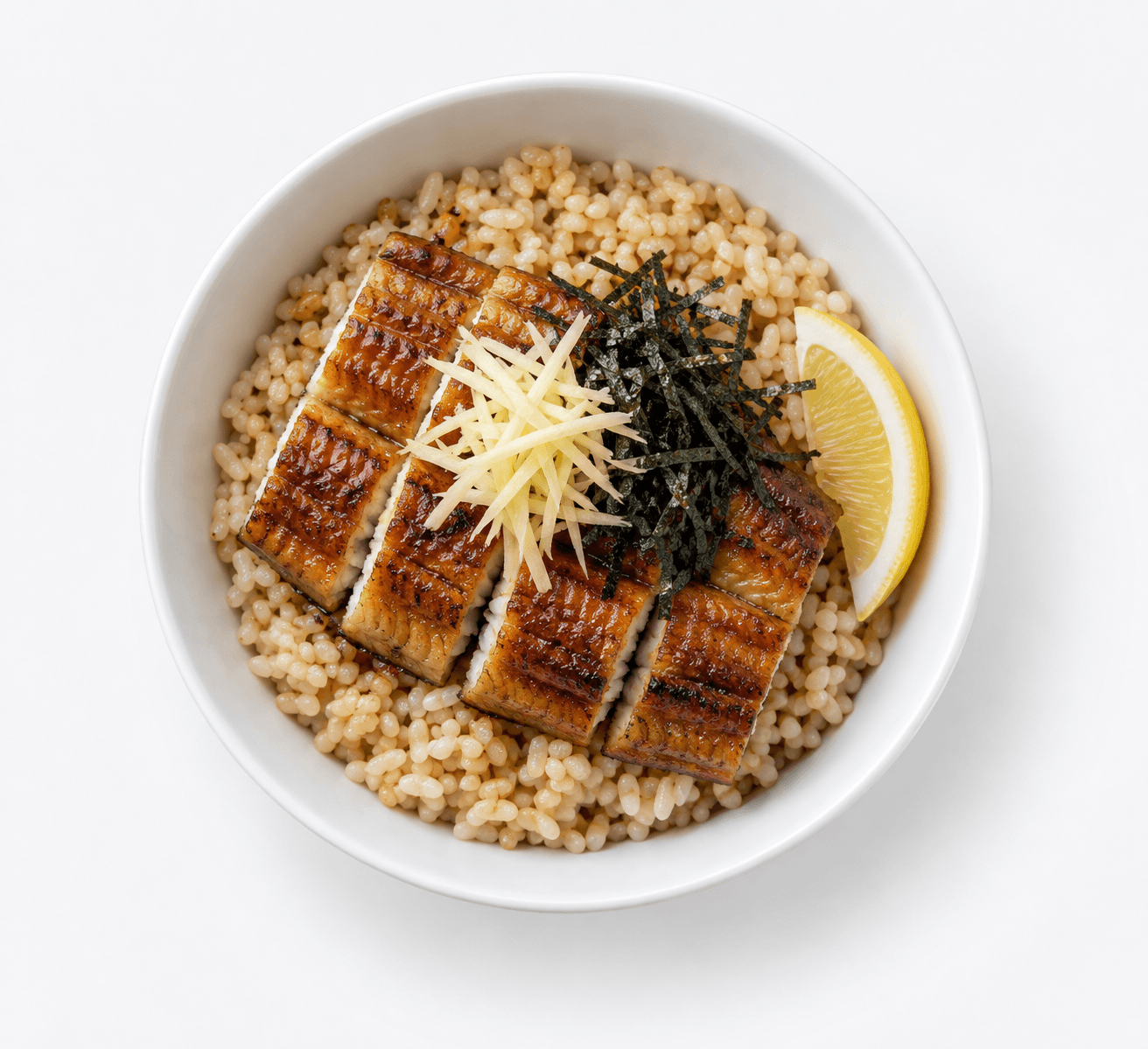 Bol de arroz con anguila y jengibre